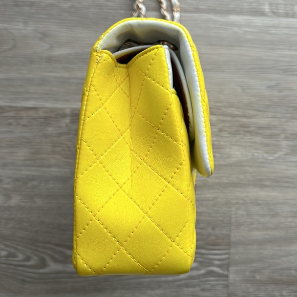 Yellow quilted leather bag - Picture 4 of 12